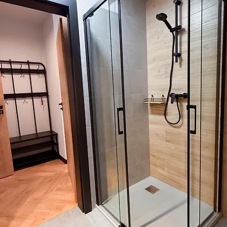 Benjamin Apartment *