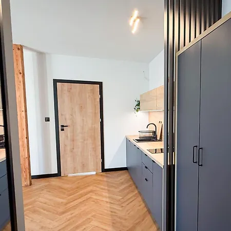 Benjamin Apartment